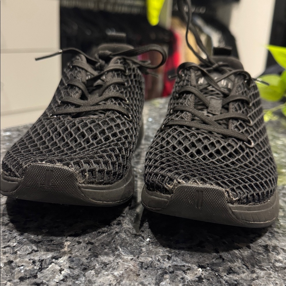 NOBULL Shoes - Picture 10 of 14